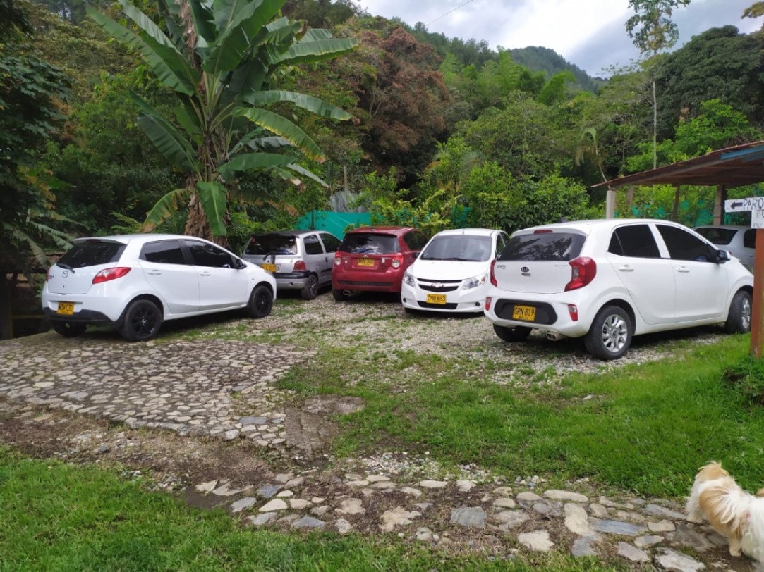 Cl. 12c, Barbosa, Antioquia, Colombia 4